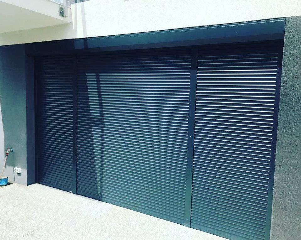 zabezpieczenie balkonu roletą odporną na włamywaczy